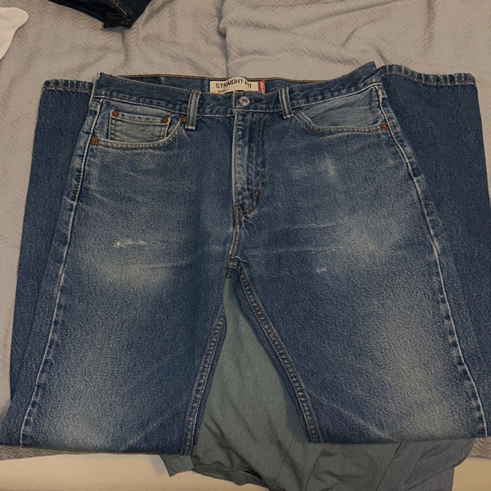 Men’s Levi’s jeans